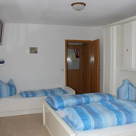 Bayerischer Hof Hotell 2*