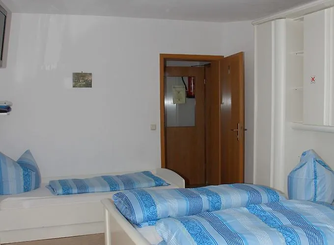 Bayerischer Hof Hotel 2*